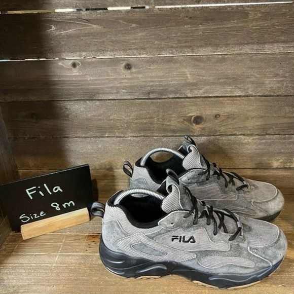 Mens Fila Ray Tracer CS Gray Corduroy Athletic Sneakers Shoes Size 8 M EUC‎ - Picture 1 of 6